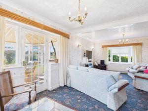 Lounge into conservatory- click for photo gallery